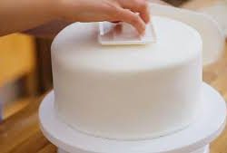 Easyice Rolled White Fondant