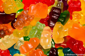 ALBANESE GUMMI SWEET SIXTEEN