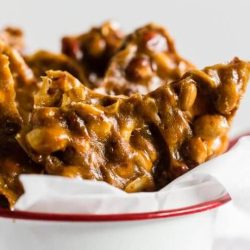 OLD FASHION MAPLE PEANUT BRITTLE