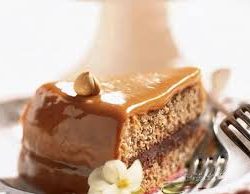 Chopped And Caramelized Hazelnut Chocolate